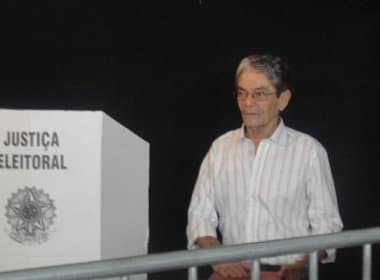 Raimundo Viana vence Ivã de Almeida e é eleito presidente do Vitória