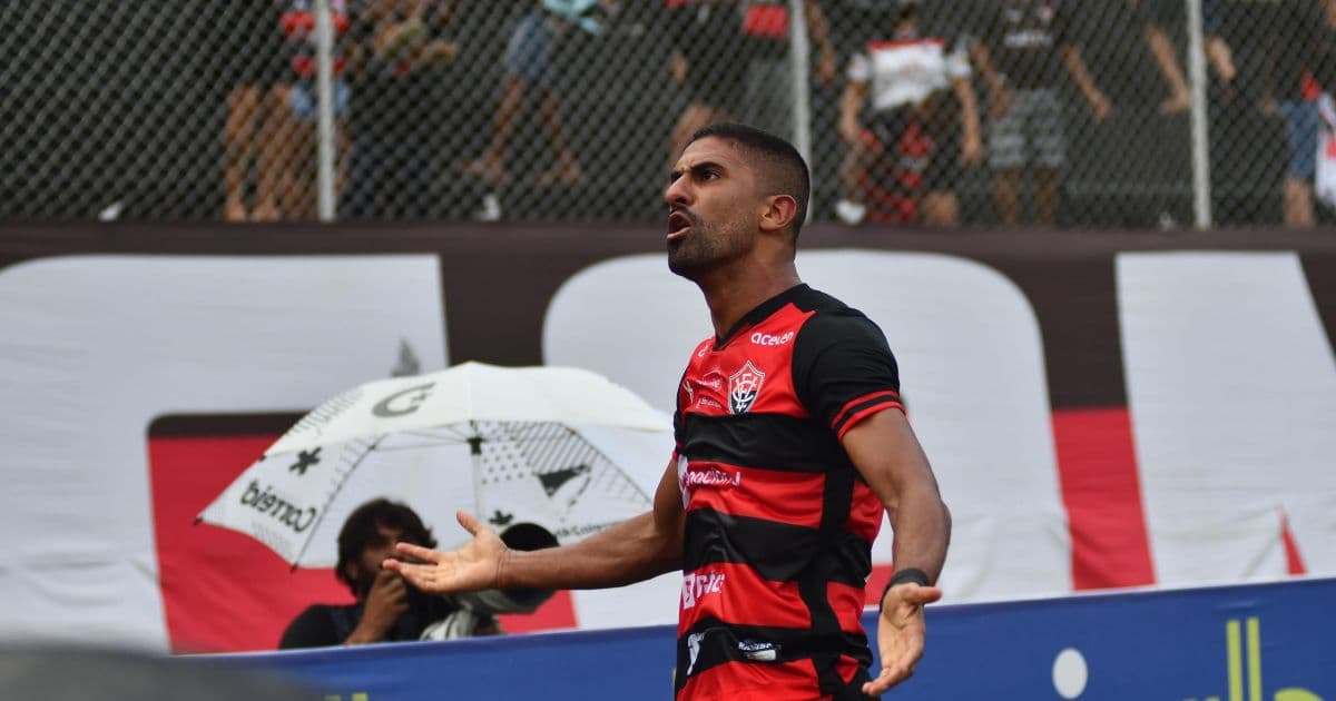 Vitória encaminha renovação de contrato com Santiago Tréllez