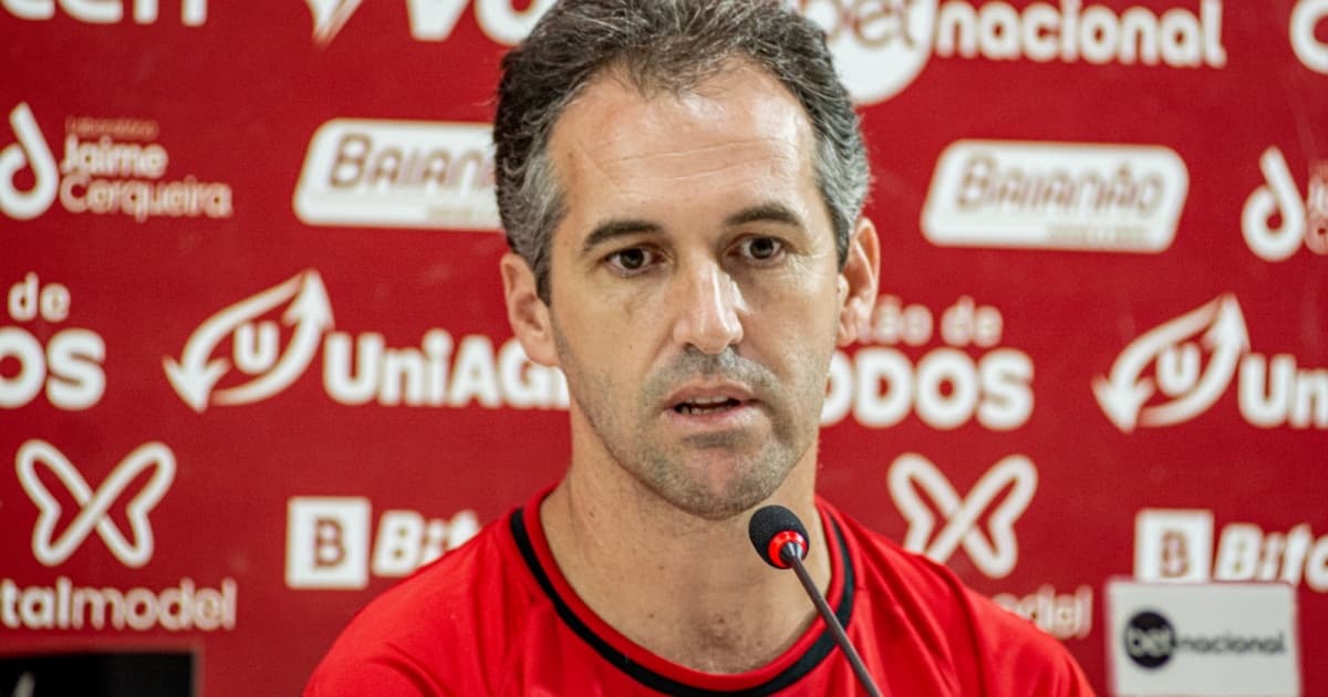 Léo Condé diz que partida contra o Londrina foi a melhor do Vitória na Série B