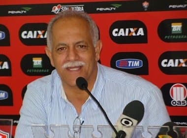 Vitória aguarda liberação do Corinthians para anunciar Danilo