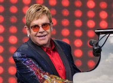 Elton John vai cantar no casamento do príncipe Harry e Meghan, afirma site