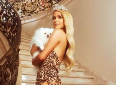 Paris Hilton lança coleção inspirada em seu estilo dos anos 2000