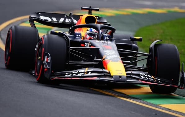 Imagem sobre Verstappen confirma bom momento e é pole no GP da Austrália