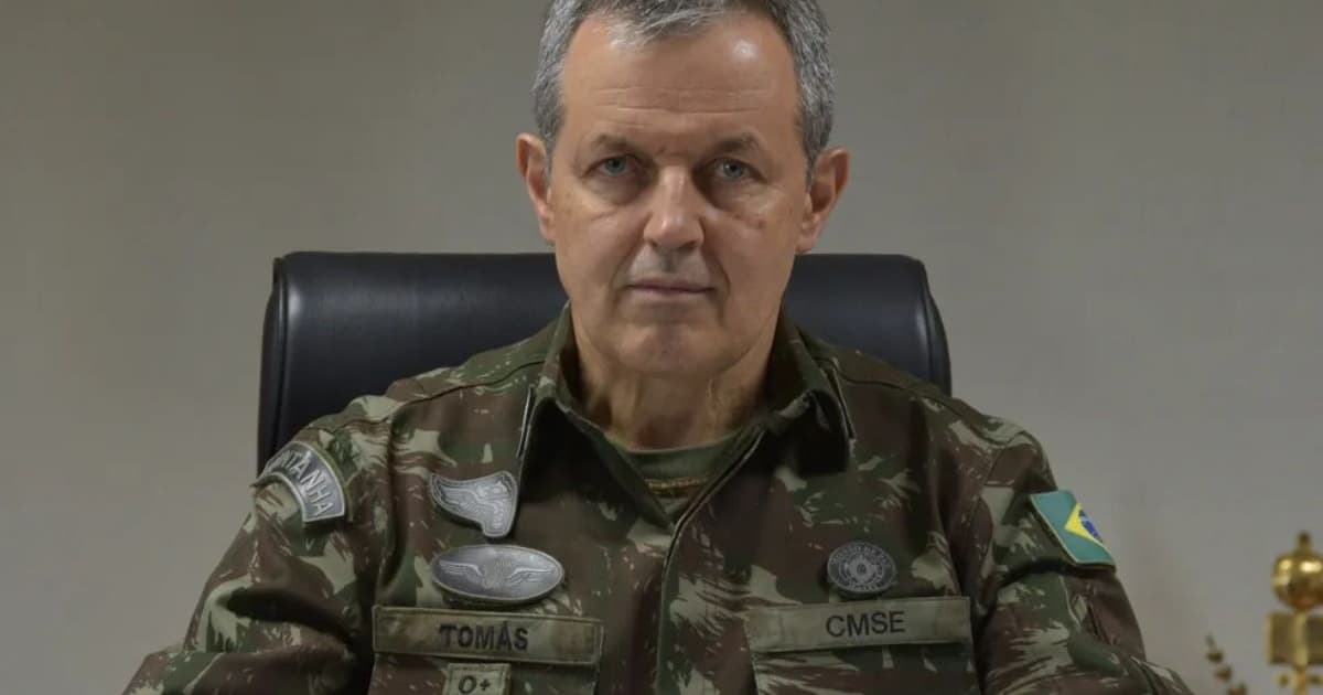 General recebe R$ 770 mil após assumir comando do Exército