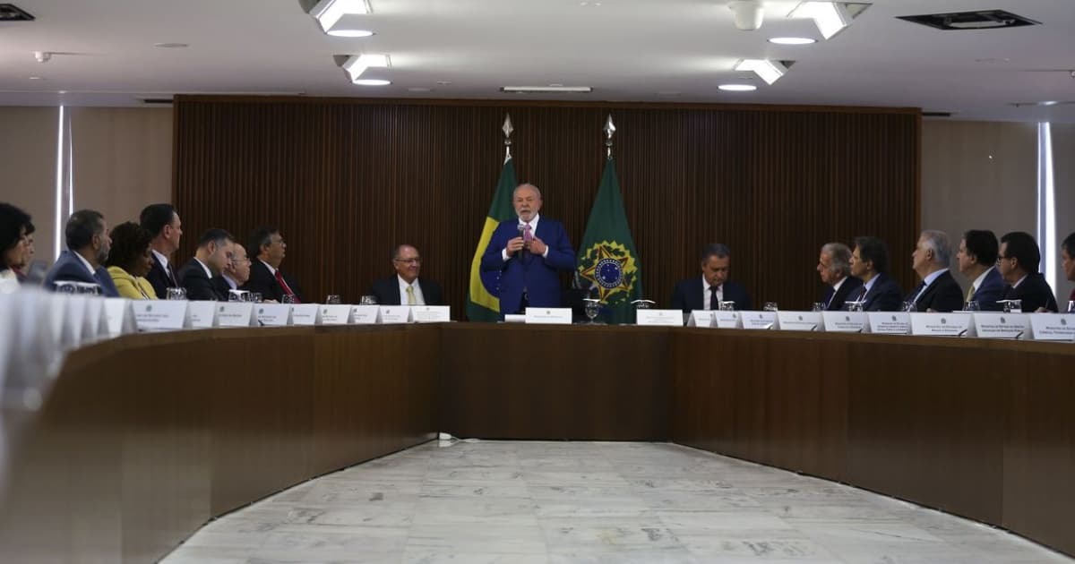 Governo Lula deve antecipar reoneração do diesel para bancar desconto em carros e caminhões