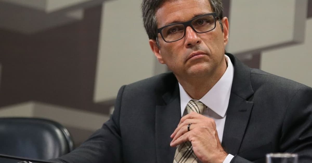 Campos Neto diz que BC apoia que governo insista em meta fiscal