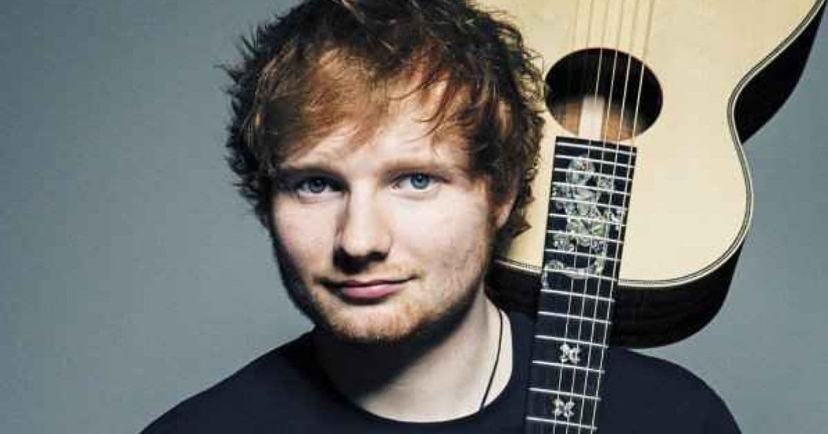 Ed Sheeran toca hits e brinca com 'namorados que não queriam estar no show'
