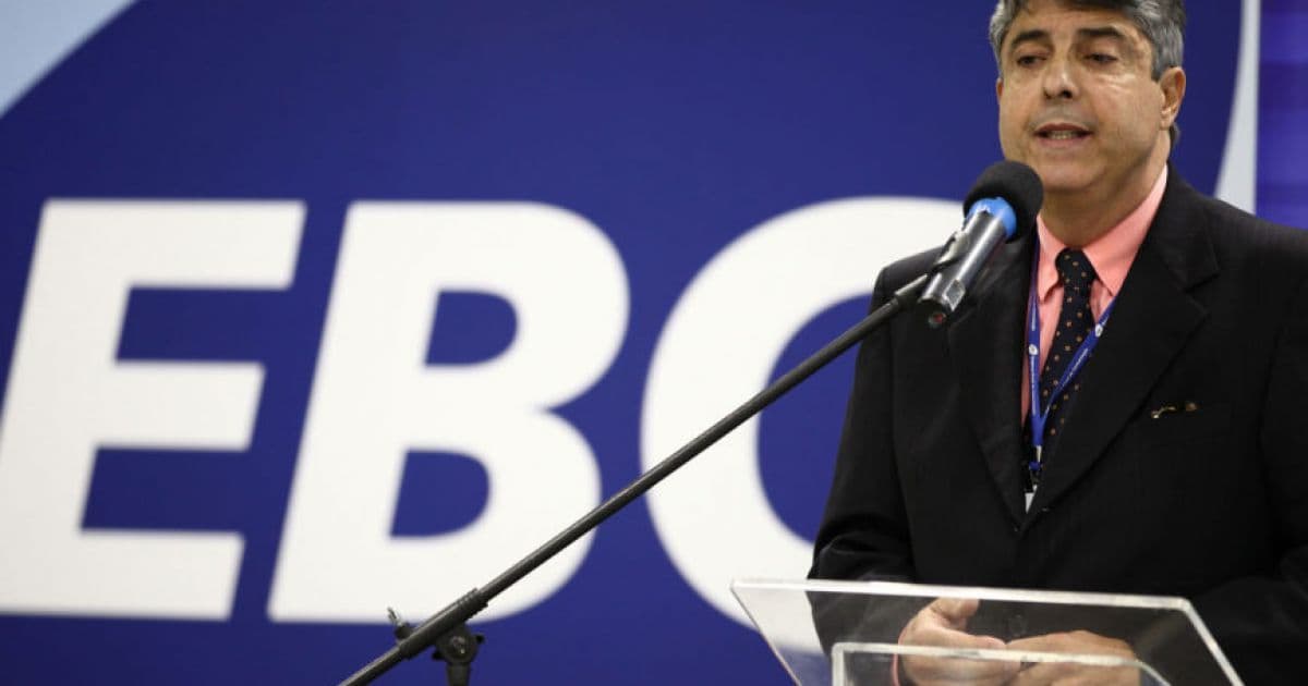 Bolsonaro demite presidente da estatal de comunicação EBC após desentendimento