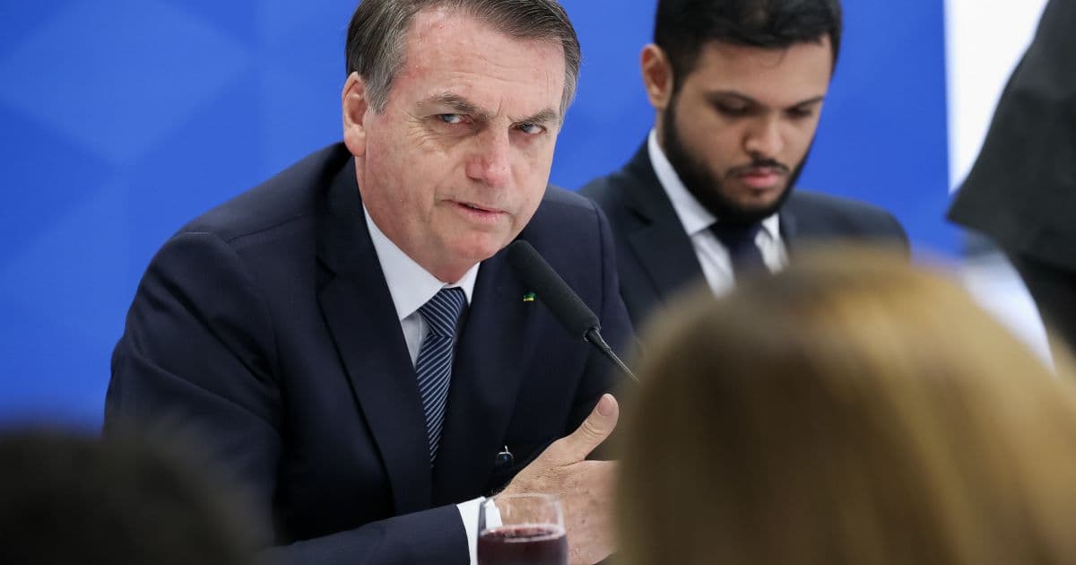 Bolsonaro demite presidente dos Correios por 'comportamento de sindicalista'