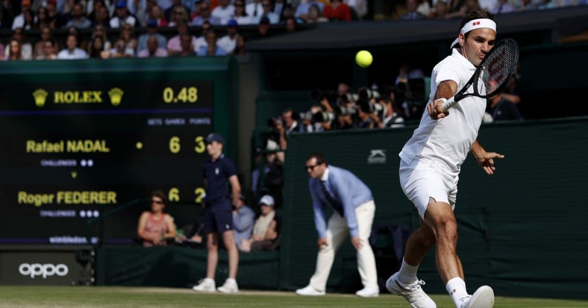 Federer vence 40º duelo com Nadal e buscará 9º troféu em Wimbledon