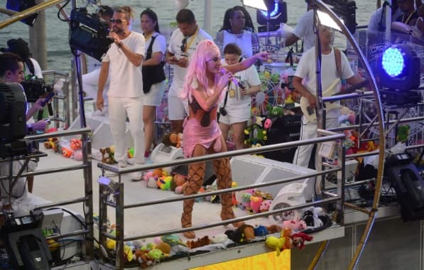 Pipoca da Claudinha: Claudia Leitte arrasta multidão no Circuito Dodô