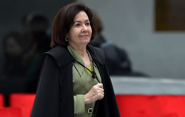 Após 22 anos, Laurita Vaz deixa STJ; ministra foi primeira mulher a presidir a Corte