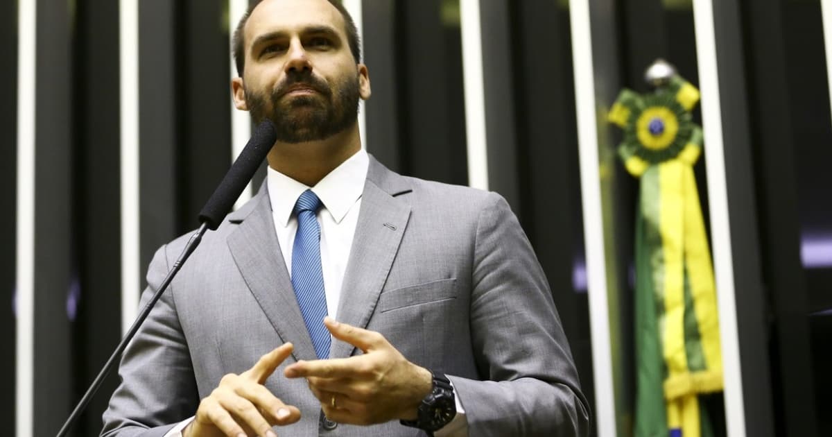Nunes Marques notifica Eduardo Bolsonaro em queixa-crime por ter comparado professor a traficante