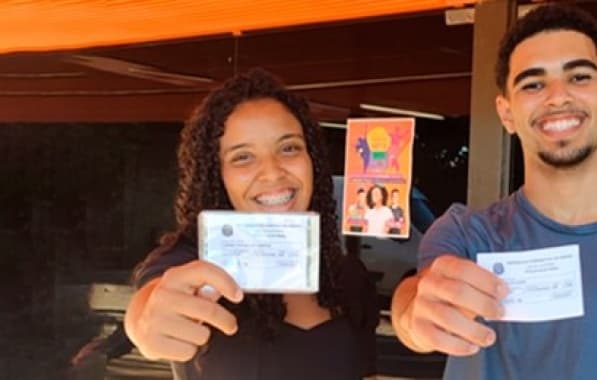 Eleições 2024: Mais de 60 mil jovens de 16 a 18 anos já solicitaram a primeira via do título de eleitor na Bahia