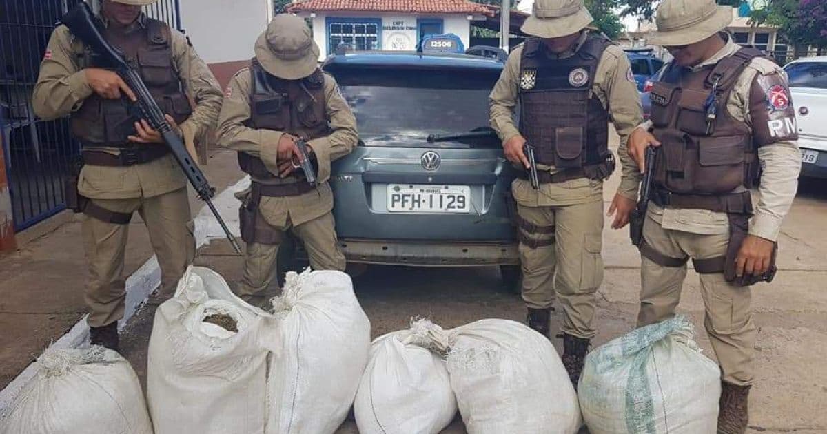 Euclides da Cunha: Polícia encontra mais de 65kg de maconha dentro de carro na BR-116