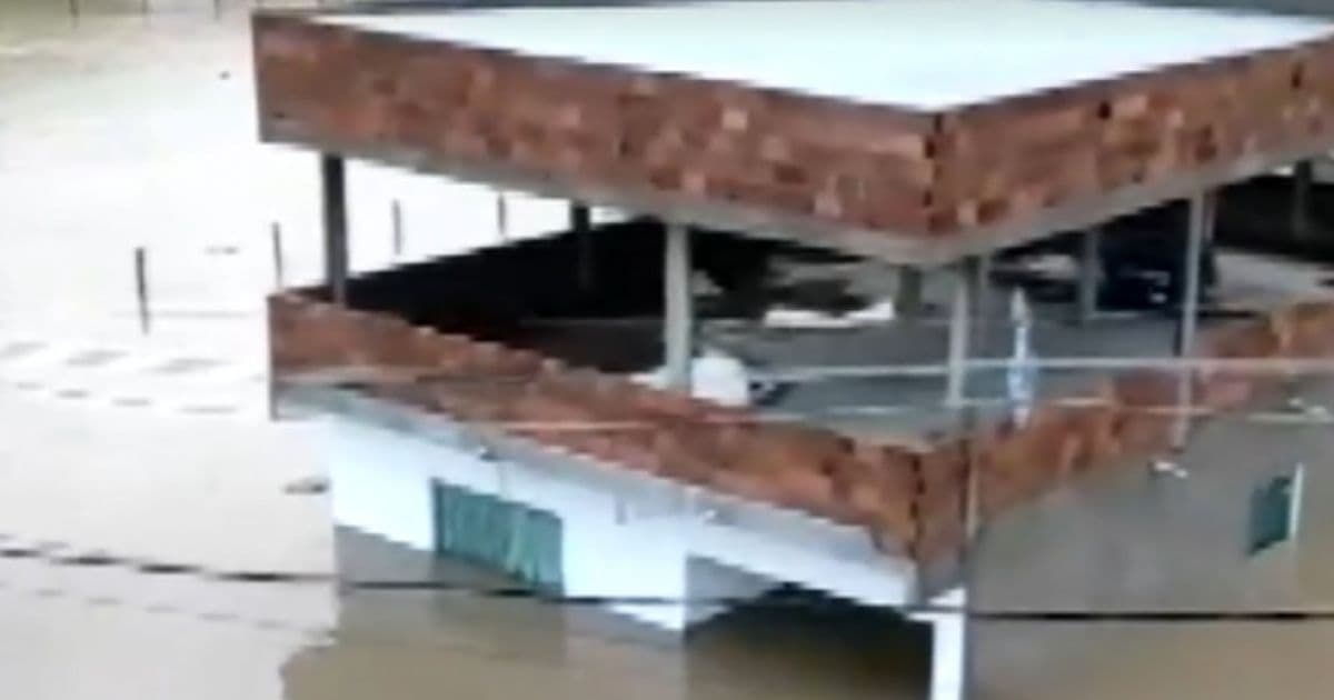 Chuvas causam estragos e deixam mortos no interior da Bahia 