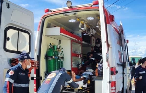 Acidente entre moto e caminhão deixa homem morto e outro ferido em Luís Eduardo Magalhães