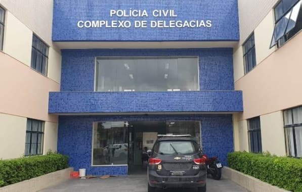 Acusada de estelionato que praticava crimes com com apoio de falsos policiais é presa em Feira de Santana