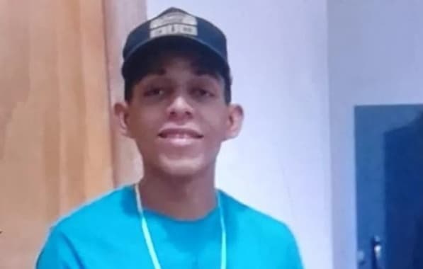 Motociclista morre após atropelar onça e ser atingido por caminhão na Bahia