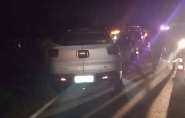 Idoso morre após caminhonete colidir em traseira de motocicleta na Bahia 