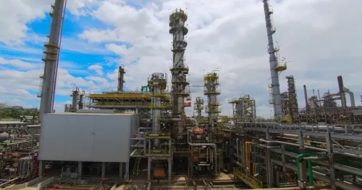Em reunião com árabes, presidente da Petrobras anuncia acordo para retomar operação em refinaria baiana
