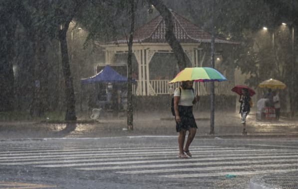 Chuvas intensas e ventos fortes devem atingir quase 70 municípios baianos entre terça e quarta, alerta Inmet; veja lista
