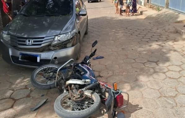 Motociclista morre após colidir em carro estacionado no Sudoeste baiano