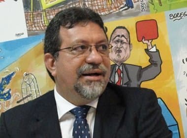 Afonso Florence nega que PT tenha o afastado de CPI e rebate Lúcio
