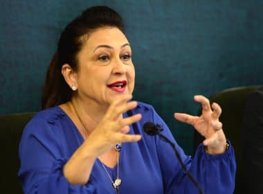 Em SMS, Kátia Abreu afirma que ministros do PMDB não entregarão cargos 