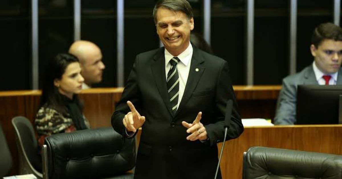 Bolsonaro reforça que precisa do Congresso para ampliar posse e porte de armas