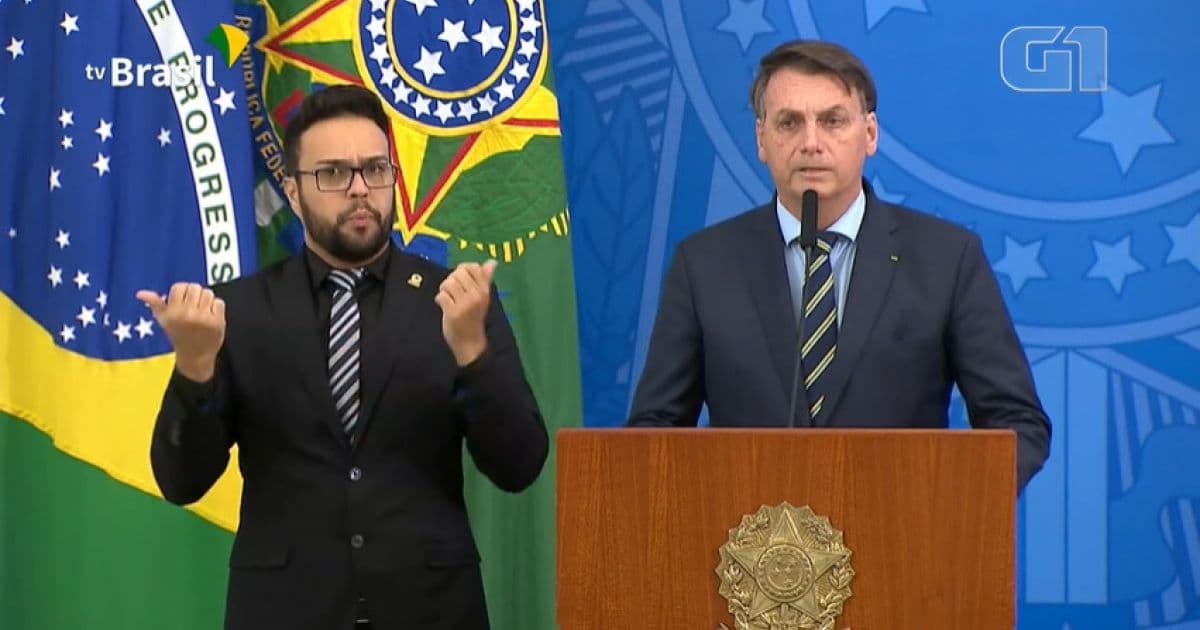 Bolsonaro anuncia Nelson Teich como ministro e fala em 'flexibilizar' ações de isolamento 