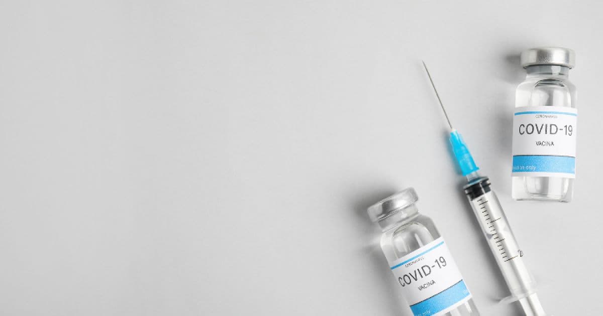 Vacinas da Pfizer e da Moderna não apresentam riscos a grávidas, aponta estudo preliminar