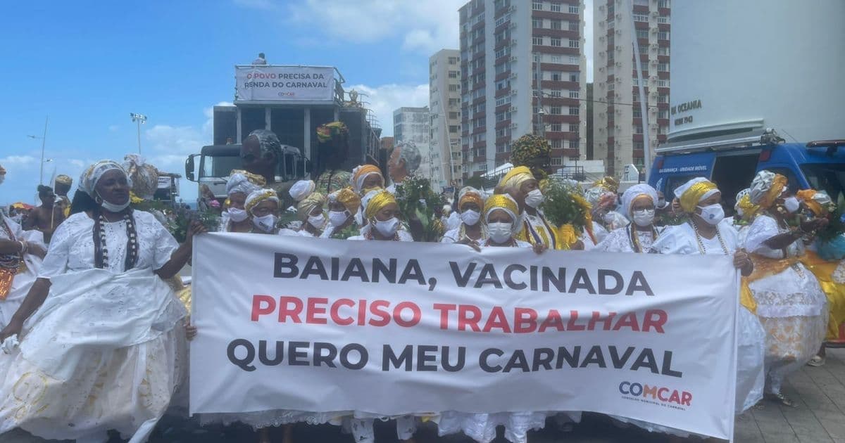 Manifestação pela realização do Carnaval acontece na Barra 