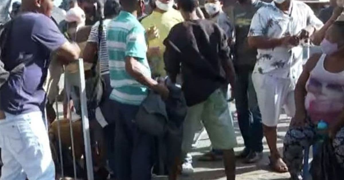 Homens trocam socos durante último dia de feirão; caso ocorreu na Cidade Baixa
