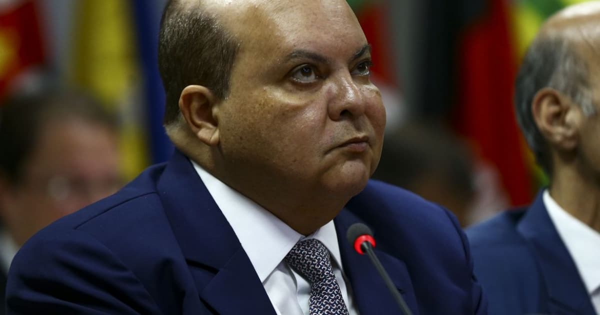 Moraes determina afastamento do governador do Distrito Federal por 90 dias 