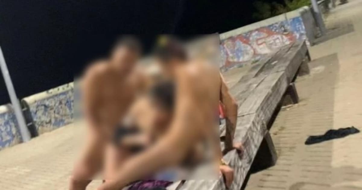 Mulher filmada fazendo sexo com dois homens em praia de Fortaleza disse estar desorientada após uso de remédio
