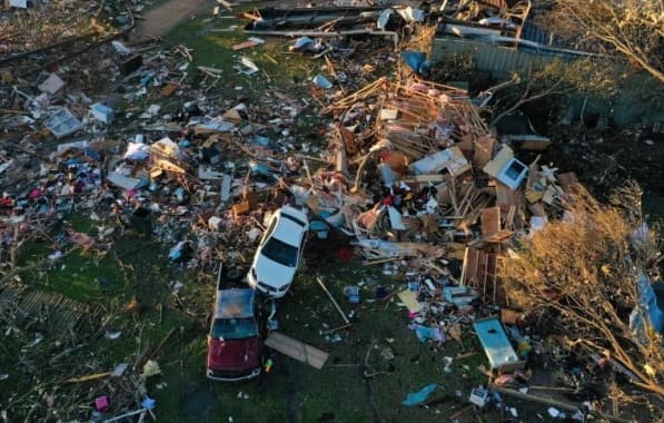 Estados Unidos:  Tornados atingem regiões do sul e centro-oeste e deixam 11 pessoas mortas 