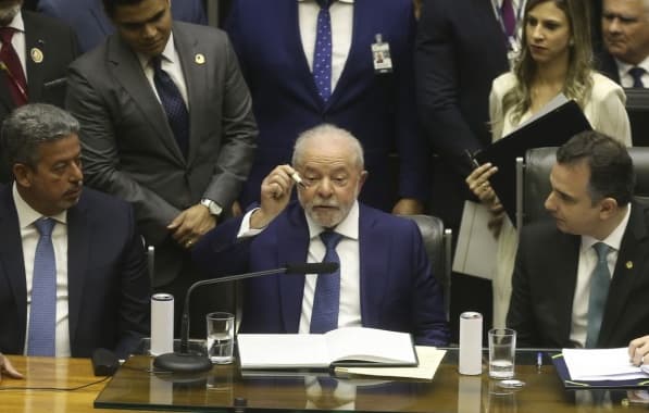 Toma lá, dá cá: 61% da população reprova trocas de cargo por apoio no Congresso  o governo Lula, diz Datafolha