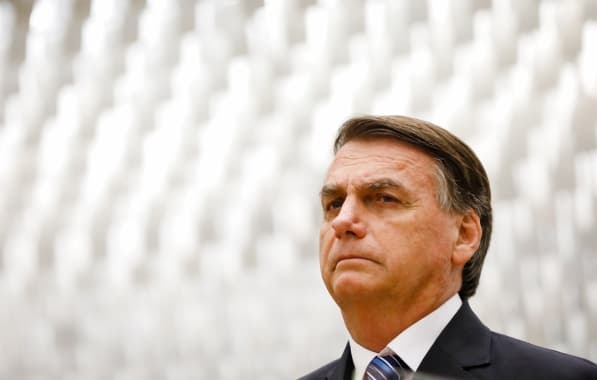 Bolsonaro diz à PF que só tomou conhecimento de joias 14 meses após chegada dos presentes no Brasil