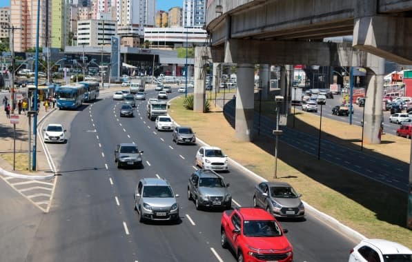 Sindicatos dos rodoviários e dos motoristas de app farão reunião para discutir “greve conjunta”; entenda