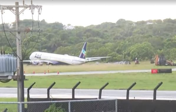 Uma semana após incidente, avião que derrapou em pista do aeroporto de Salvador continua em área de matagal