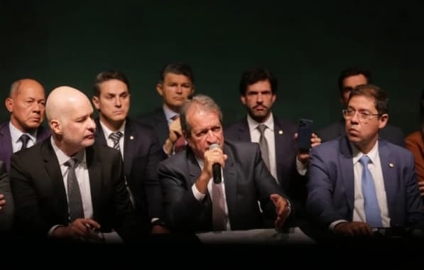 Deputados do PL, partido de Bolsonaro, pedem verbas extras ao governo Lula