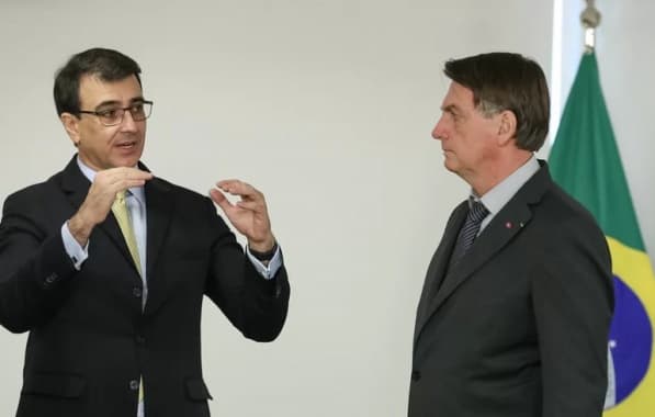 Convite a embaixadores reforça versão de ex-chanceler de Bolsonaro ao TSE