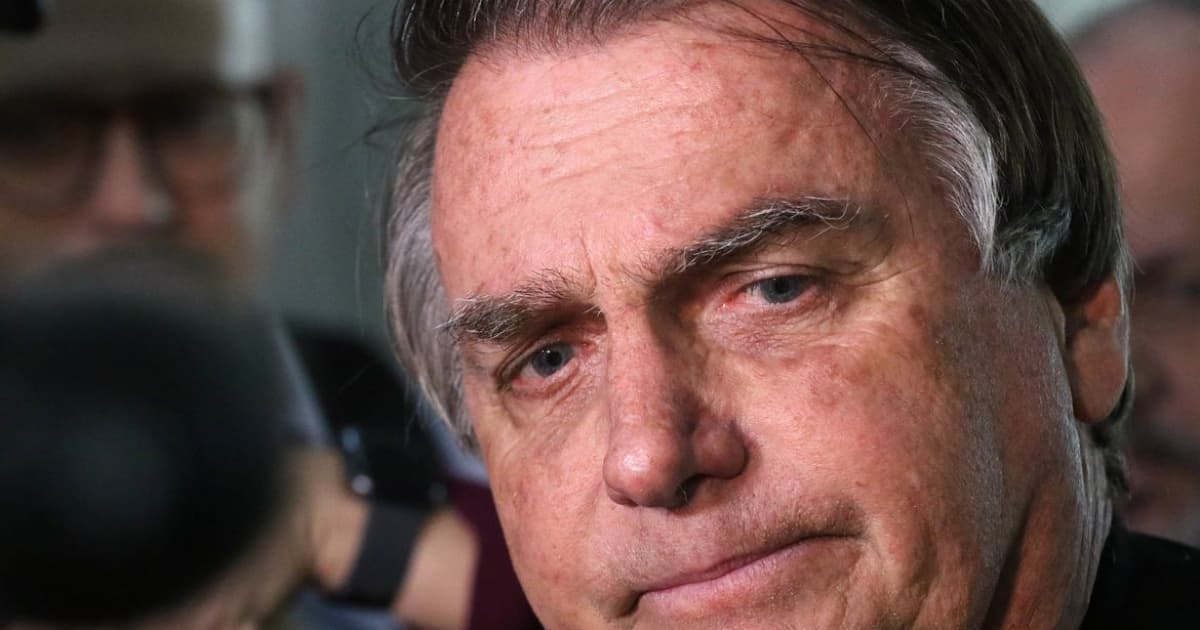 “Levei uma facada nas costas”, diz Bolsonaro após ficar inelegível pelo TSE 