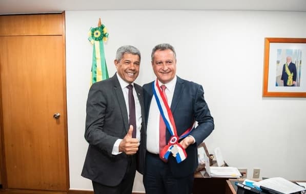 Em Brasília, Jerônimo concede medalha da Ordem 2 de Julho para Rui Costa 