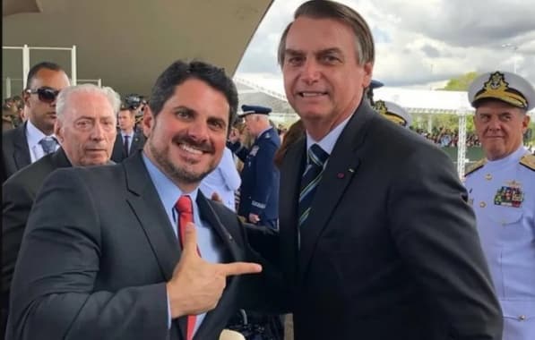 Troca de mensagens com Alexandre de Moraes e Bolsonaro expõe "golpe" de Marcos do Val