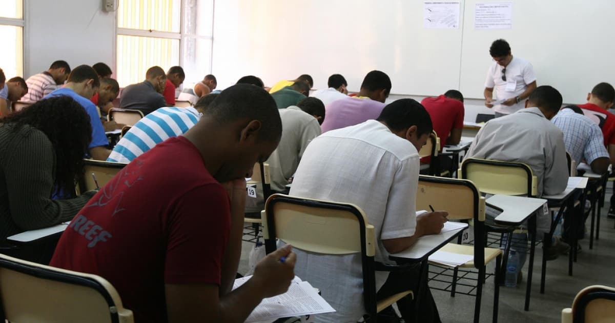 MEC abre inscrições para concurso com 220 vagas e salários de R$ 6 mil 