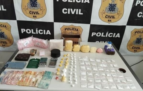 Polícia prende dois homens com mais de 1 kg de cocaína