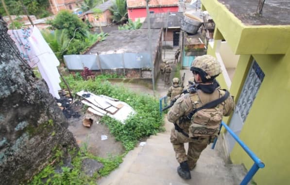 Polícias Militar, Civil e Federal realizam incursões à procura de traficantes no bairro de Valéria