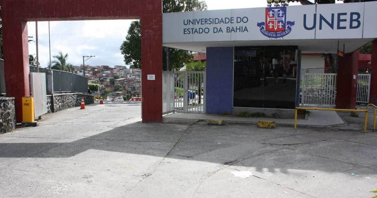 Professores paralisam atividades em universidades estaduais da Bahia nesta quarta-feira